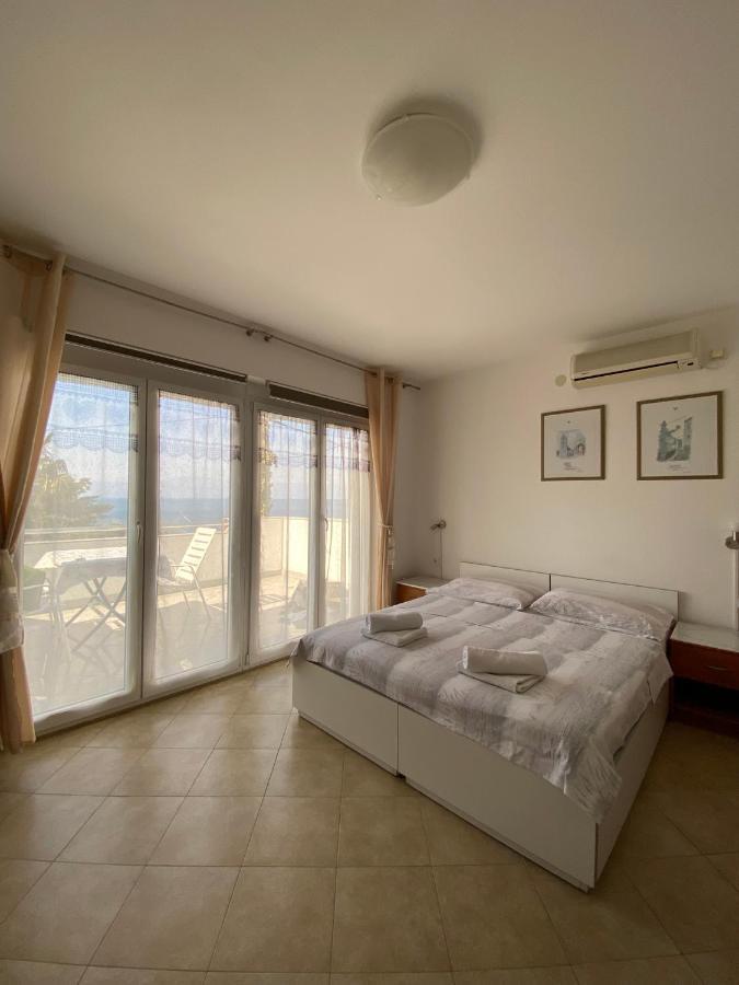 Apartman Sara *