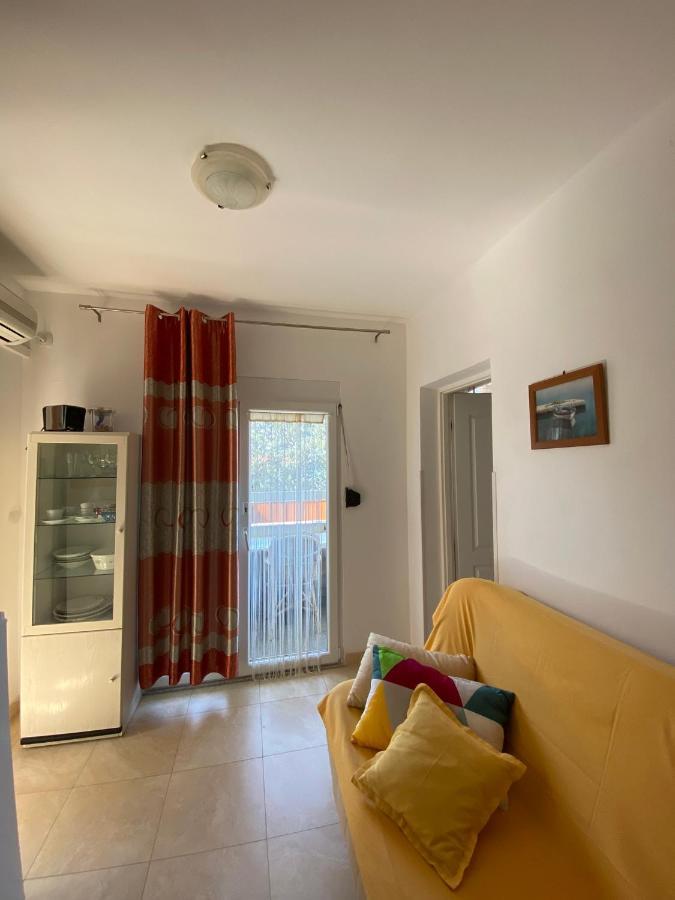 Sara Apartman Omisalj